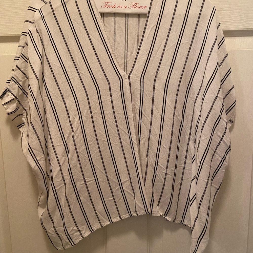 Short sleeved striped linen shirt.